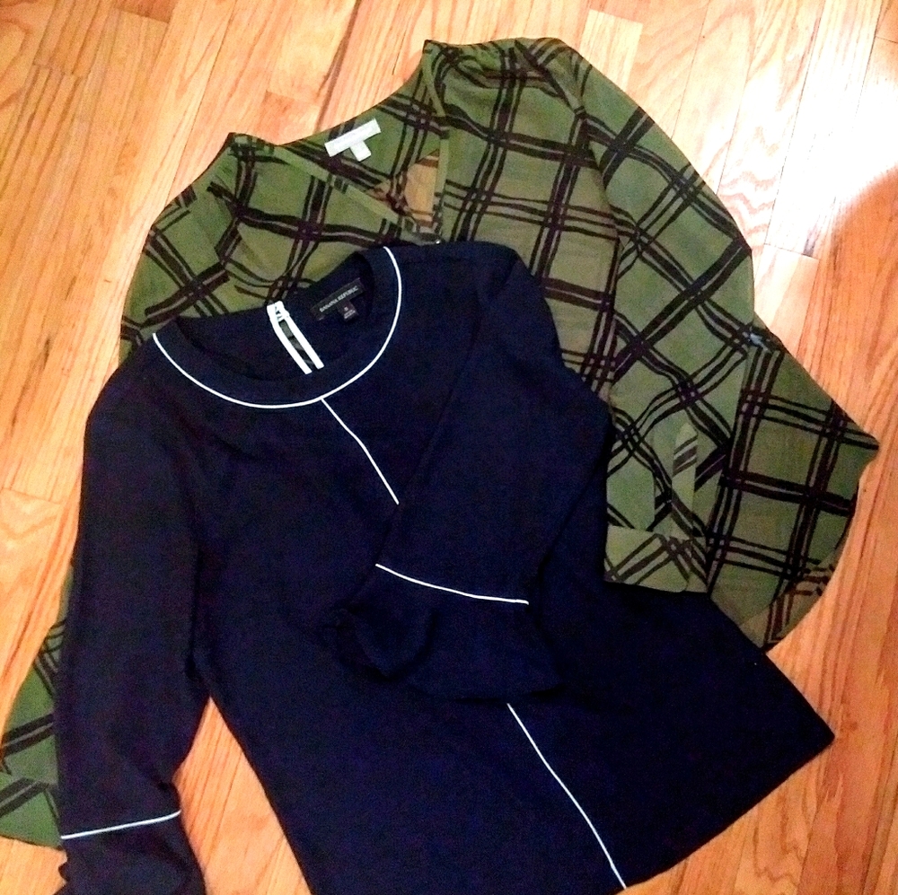 2 Banana Republic tops